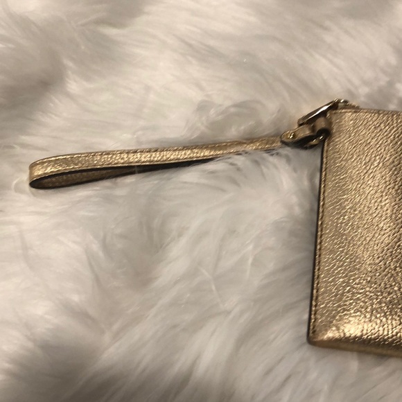 •Michael Kors• Leather Wristlet - Picture 7 of 11
